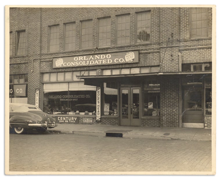 [3733183] 1948 original photograph of the Orlando Consolidated Co. auto parts store in Orlando, Florida. Photographer Jack Lord.