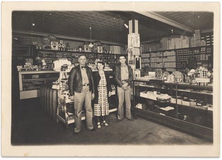 3733185] 1937 Photograph of the Interior of a General Store in Pine Castle, Florida. Unkn