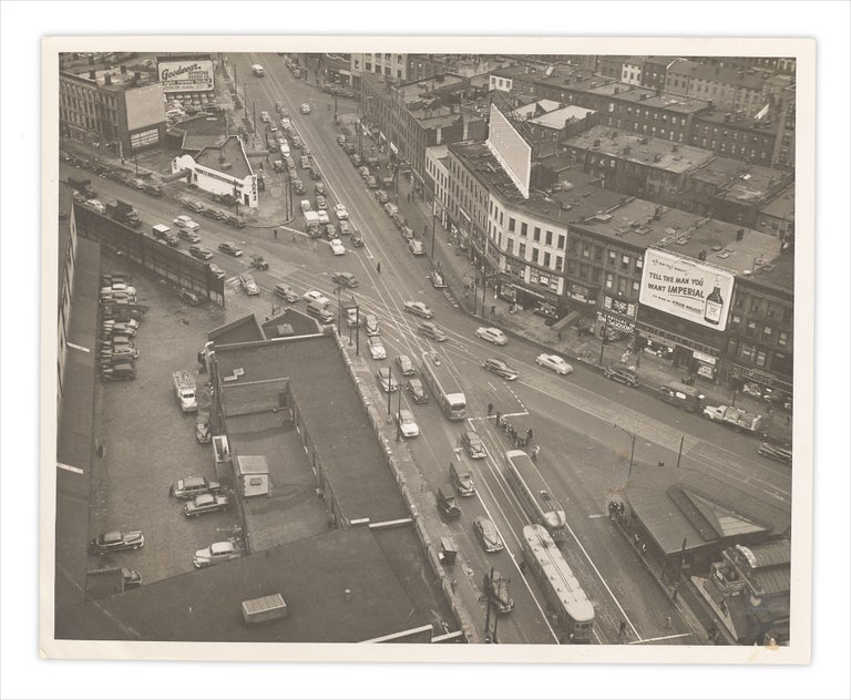 [3733221] 1947 Brooklyn photograph of the intersection of Flatbush and Atlantic Avenues. Unkwn.