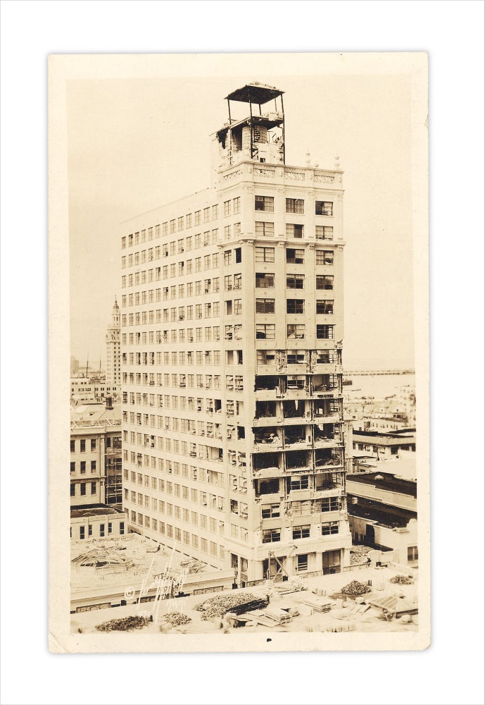 [3733275] Photograph of the Florida Hurricane of 1926-damaged Meyer-Kiser Bank Building in Miami. Photographer Verne O. Williams.